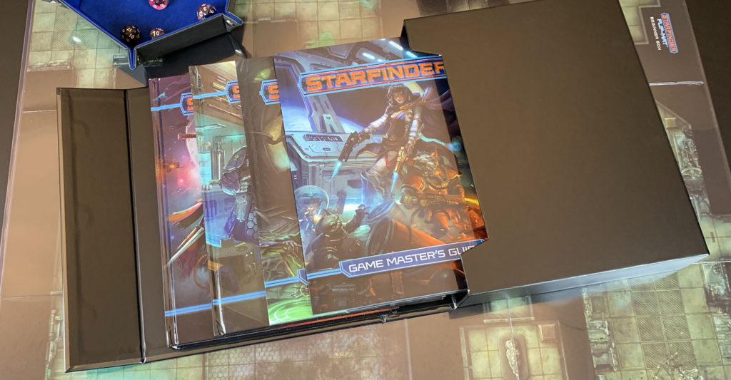 Magazine Stor-Folio with Starfinder rulebooks