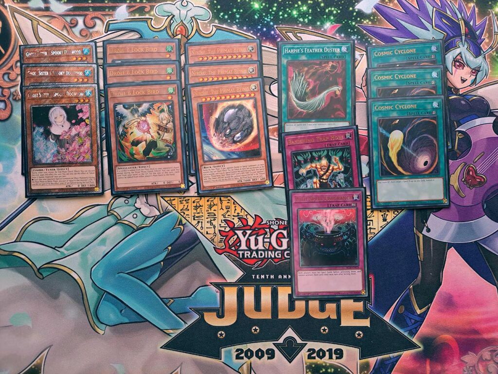 Cards supporting the Traptrix deck