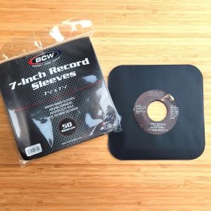 7-Inch Record Paper Inner Sleeves - Round Corners - With Hole - Black